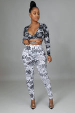 Load image into Gallery viewer, Graffiti Legging Set Dazzled By B
