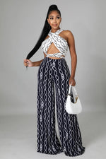 Load image into Gallery viewer, The Black &amp; White Pant Set Dazzled By B
